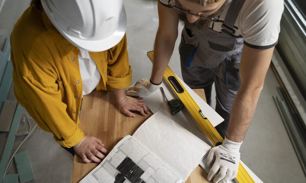 tiler-working-renovation-apartment (1)